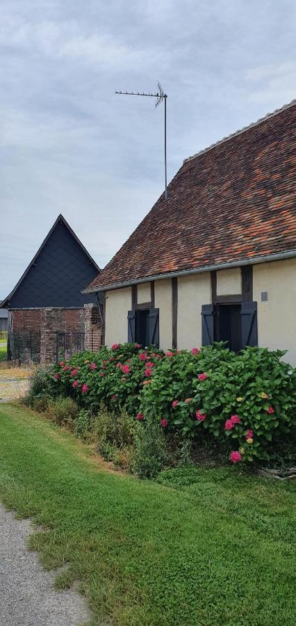 Gite A La Ferme La Ferte-Saint-Samson Bagian luar foto